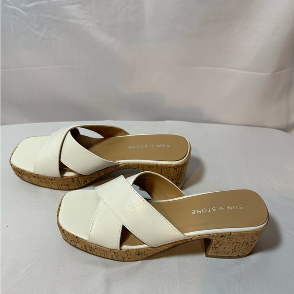 Life Stride White Cork Wedge Sandals Size 6.5 – Summer Slip-On Heels - Picture 7 of 9